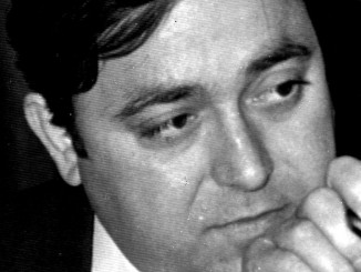 Progetto Uomini illustri è cominciato con la Dante Alighieri Il percorso è partito da Palazzo Toni dove gli "apprendisti ciceroni" del Liceo "Sansi-Leonardi-Volta"