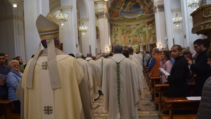 Messa Crismale Spoleto, vescovo Boccardo, ai sacerdoti, torniamo a desiderare
