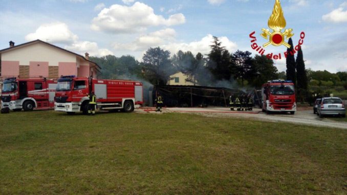 Incendio piazza d’Armi, accorgimenti cautelativi per popolazione