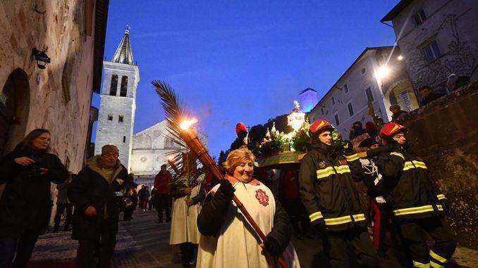 Processione di San Ponziano: tantissima gente presente