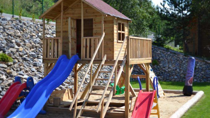 Riaprono le aree gioco di Spoleto, i bambini potranno tornare a giocare