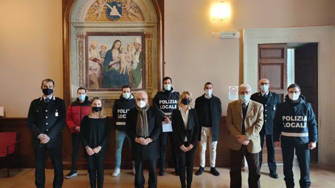 Comune di Spoleto assume sette vigili urbani questa mattina il giuramento