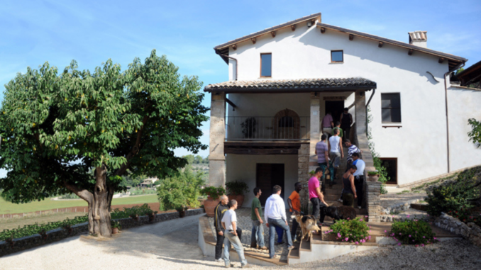 Fattoria della Misericordia di Eggi di Spoleto giovedì 28 conferenza stampa