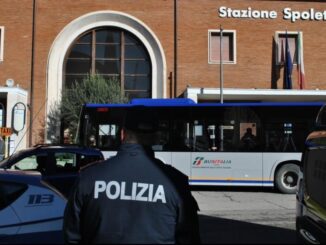 Sorpreso a spacciare nei pressi della stazione di Spoleto, denunciato