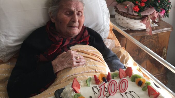 Viola Giorgetti ex staffetta partigiana compie 100 anni