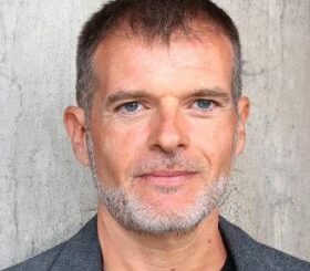 Corrado Formigli e Stefano Massini con "Titanic ovvero il pianeta affonda ma l'orchestrina continua a suonare"