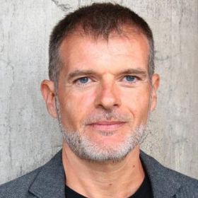 Corrado Formigli e Stefano Massini con "Titanic ovvero il pianeta affonda ma l'orchestrina continua a suonare"