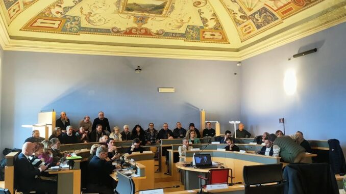 Riunione Consiglio Comunale: Un'Agenda Carica di Argomenti