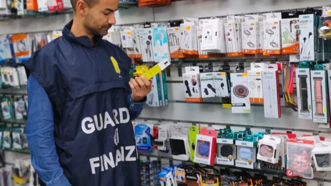 Gdf Perugia: Sequestrati oltre 6mila articoli privi certificazioni