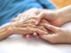 Contributo per caregiver familiari: scadenza 10 dicembre