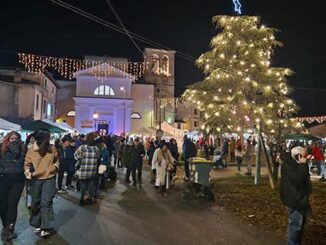 Mercatini di Azzano: Un successo per la prima edizione