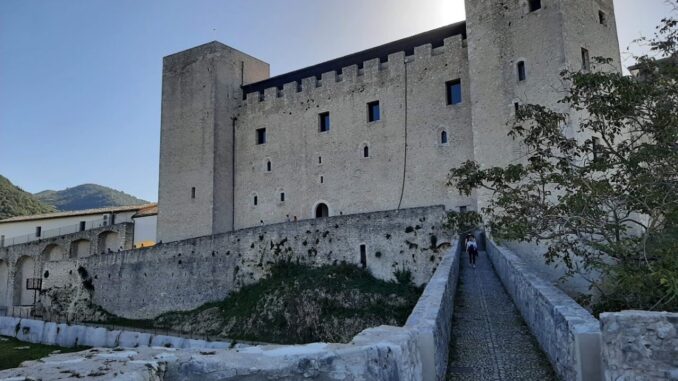 Spoleto: Nuovi Orari Musei e Rocca Albornoz per Cambio Gestore