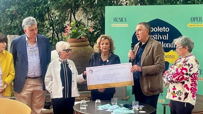 Arazzo storico restaurato grazie a Spoleto Festival Friends