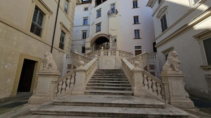 Ferragosto a Spoleto: musica e tombola in piazza Pianciani