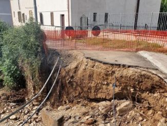 Ripristinata la strada di Casigliano dopo il crollo