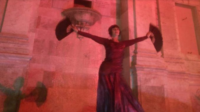 Carole Magnini danza nella giornata contro violenza sulle donne