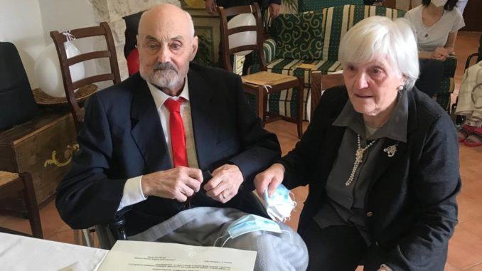 Matrimonio Hospice La Torre sul Colle: Mariangela e Alipio sposi a 80 anni