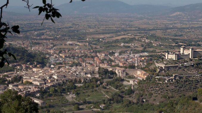 Proroga e nuovi orari per la Zona a Traffico Limitato A