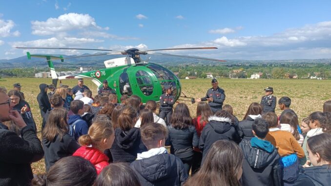Campello sul Clitunno, incontri organizzati nelle scuole dai Carabinieri