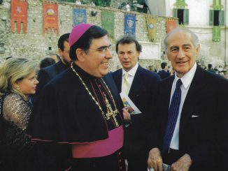 E' morto ad Arezzo monsignor Riccardo Fontana aveva 79 anni