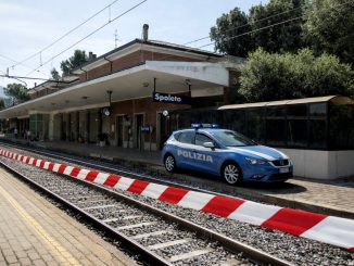 Incidente mortale alla stazione di Spoleto: uomo travolto dal treno
