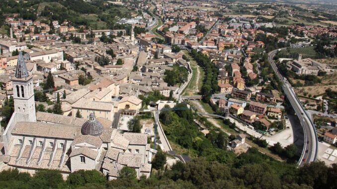 Viabilità: a Spoleto cambiano gli orari della zona traffico