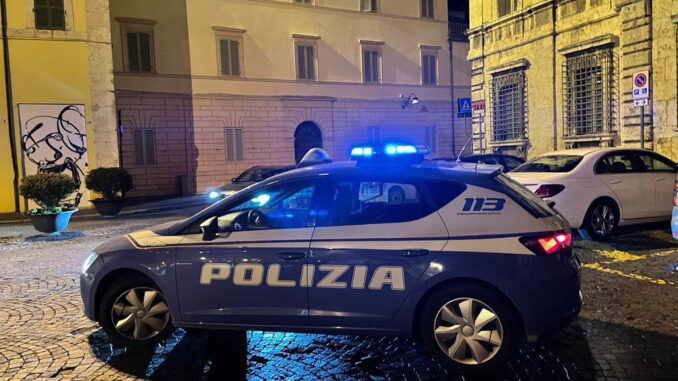Spoleto, molesta i clienti in un locale: denunciato 49enne