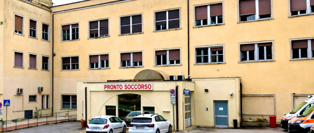 Sanità eccellente guarisce il corpo e l'anima nei reparti